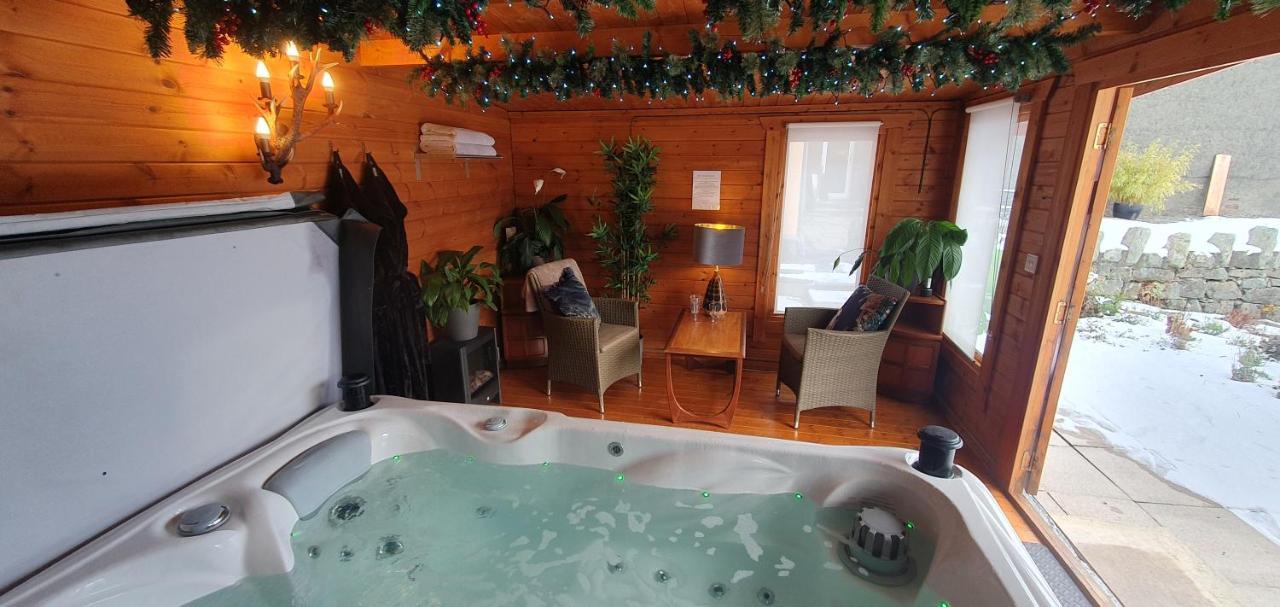 Cader En At Pen Y Coed Hall Exclusive Luxury Hot Tub Couette-café *